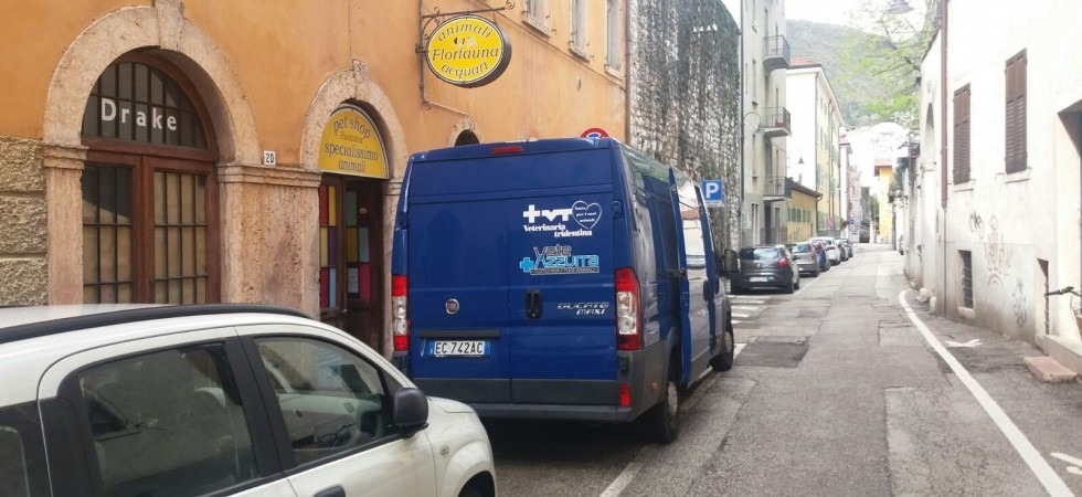 Addio allo storico negozio di animali vicino a Piazza Fiera